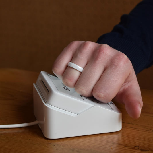 Contactless Payment Ring White Ceramic | Atlantis