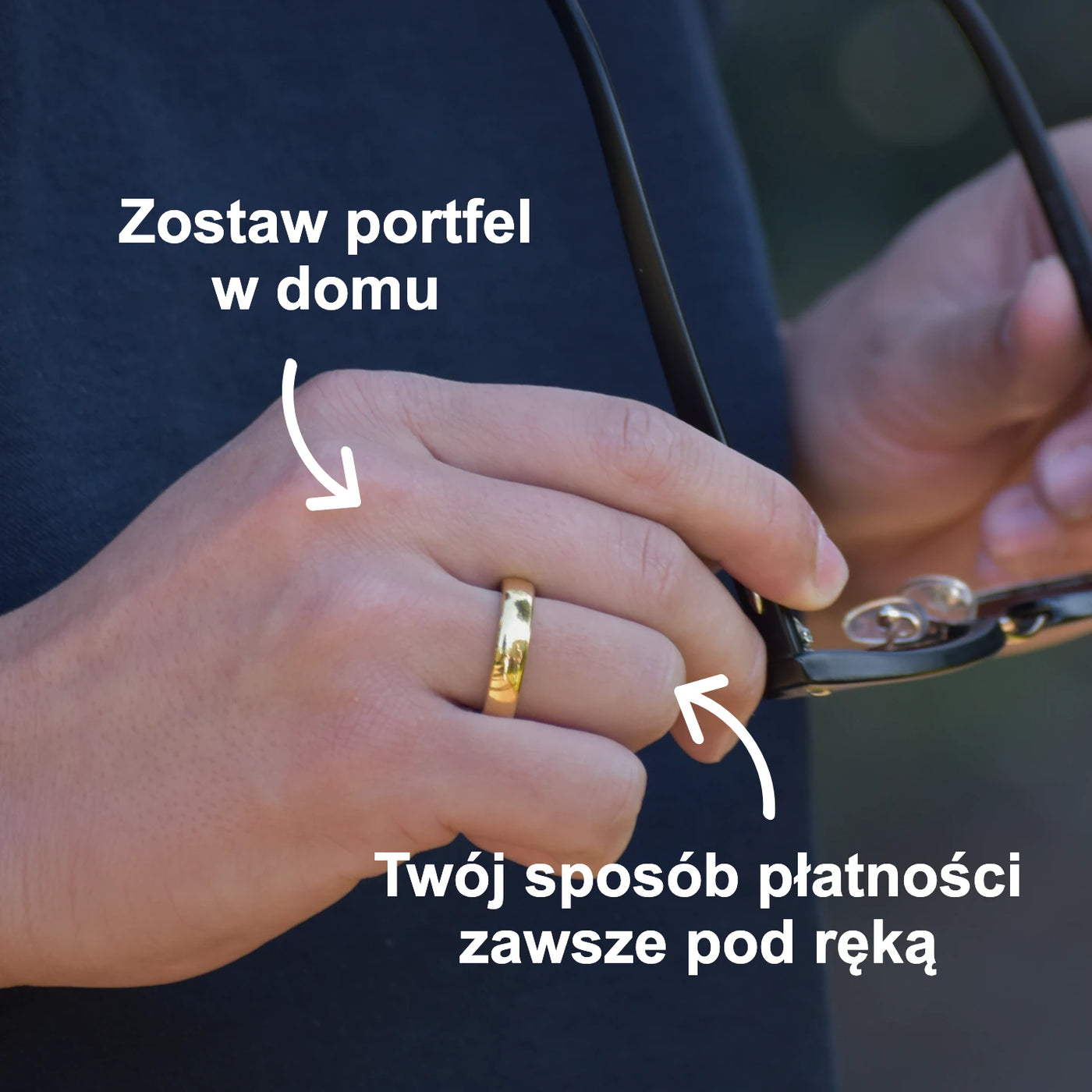 Gold Atlantis payment ring — wallet-free lifestyle